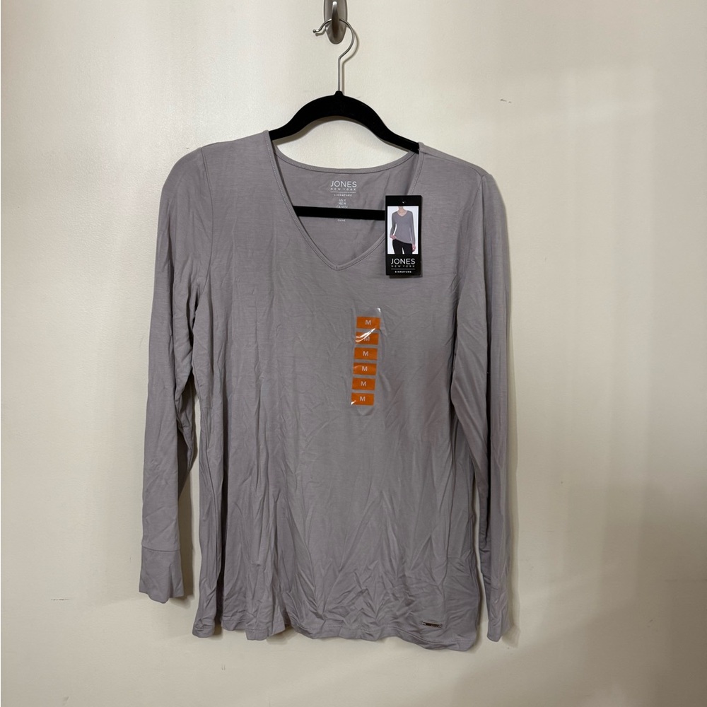 Jones New York Women's Light Gray V-Neck Blouse